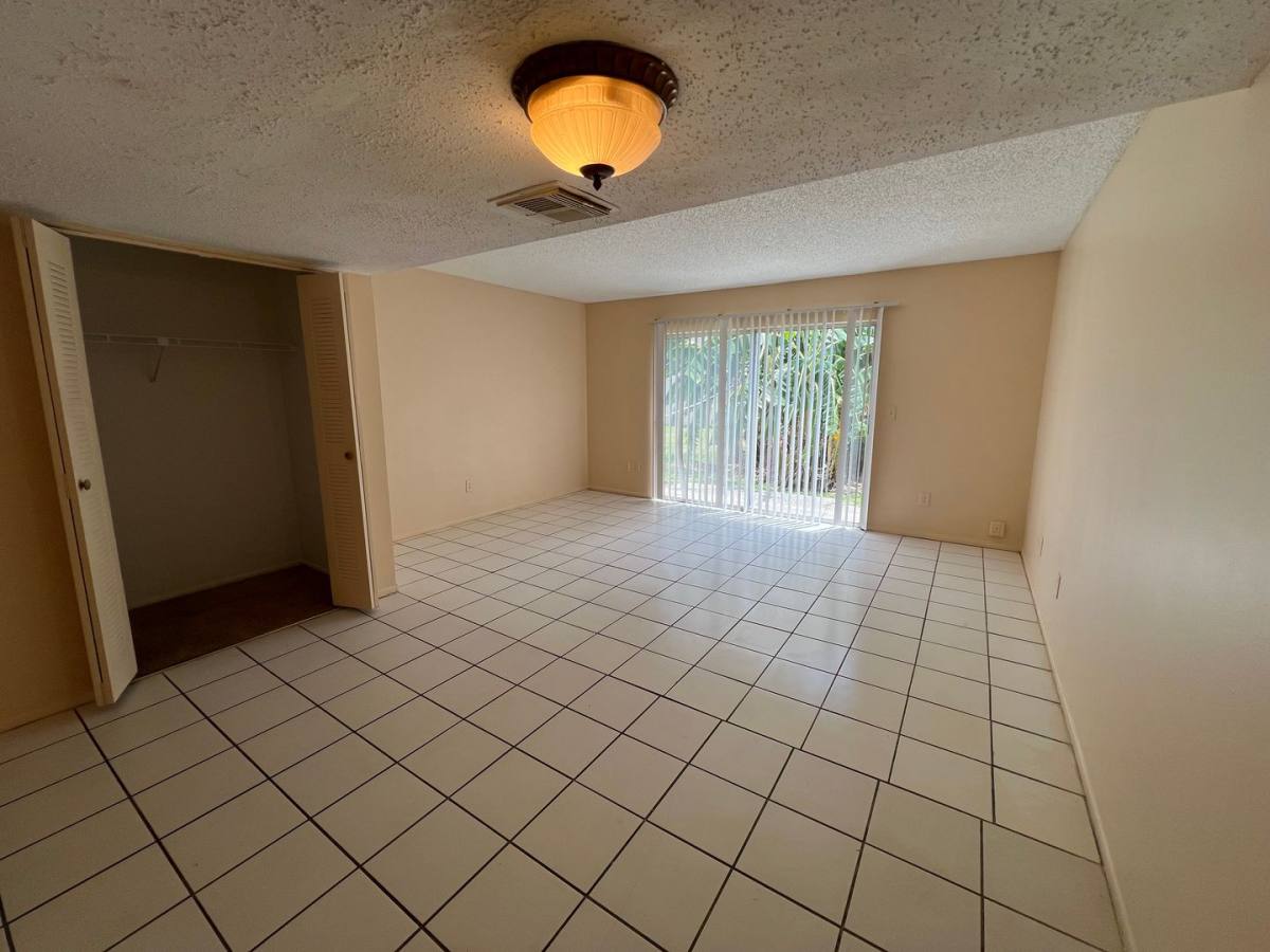 Apartment for rent at 12114 Napiers Circle, Orlando, FL 32826