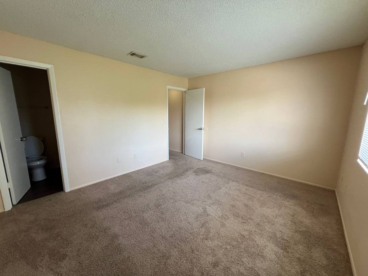 Apartment for rent at 12114 Napiers Circle, Orlando, FL 32826