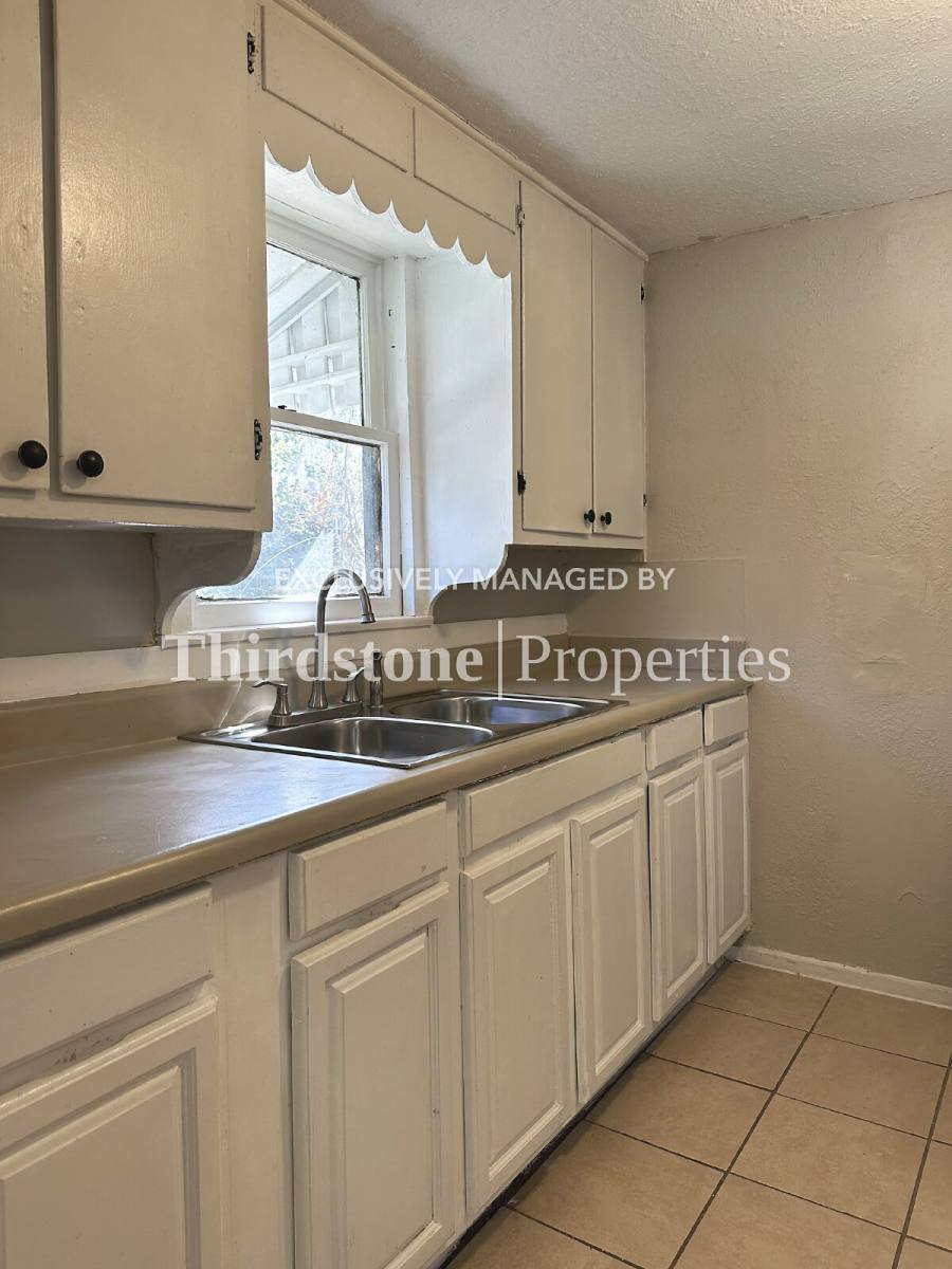Apartment for rent at 92 W 55th St #B, Jacksonville, FL 32208