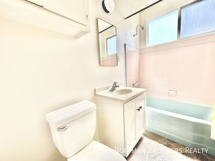 Apartment for rent at 5619 W Jefferson Blvd #3, Los Angeles, CA 90016