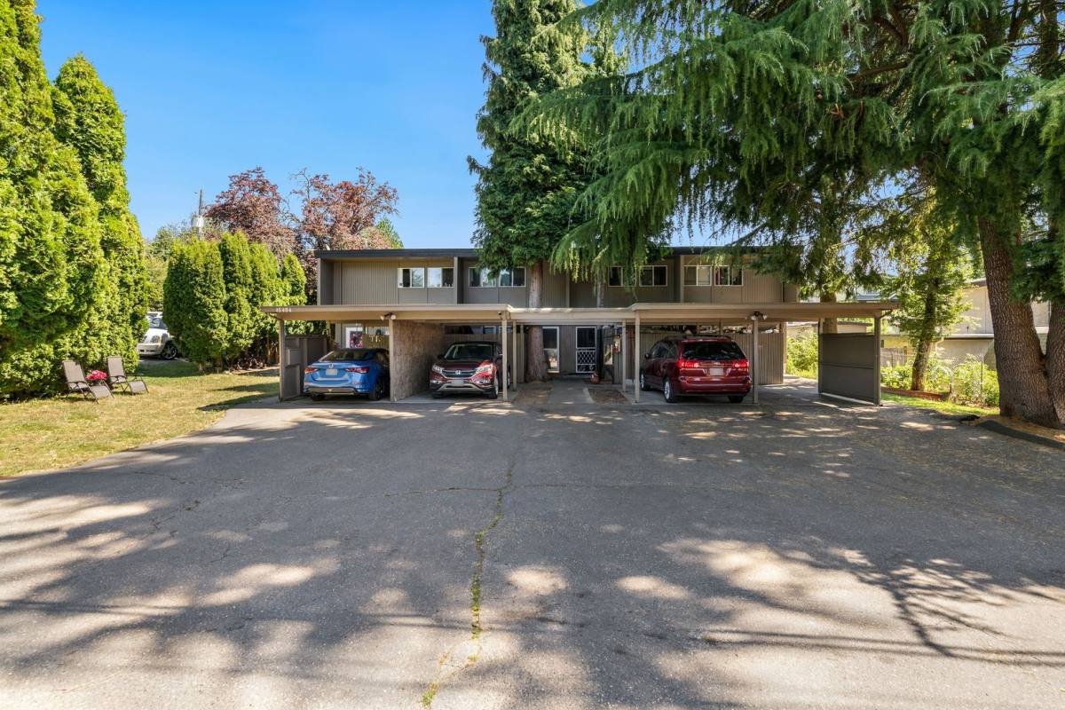 Apartment for rent at 15404 10th Ave SW, Seattle, WA 98166