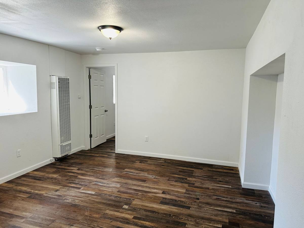 Apartment for rent at 921 E 4th St, Laurel, MT 59044