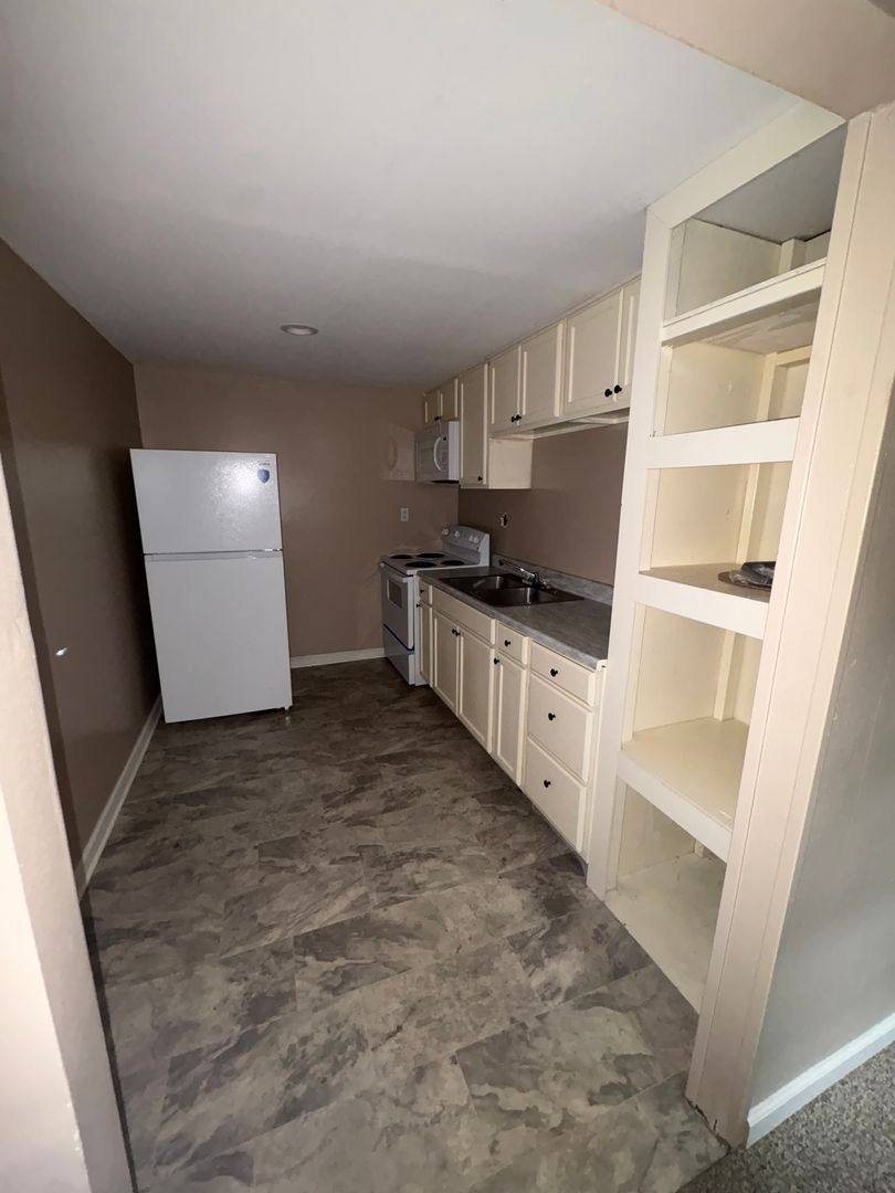 Apartment for rent at 1129 N Three Notch St, Troy, AL 36081