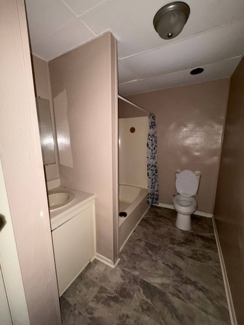 Apartment for rent at 1129 N Three Notch St, Troy, AL 36081