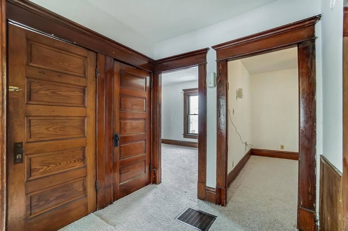 Apartment for rent at 888-890 Studer Ave, Columbus, OH 43206