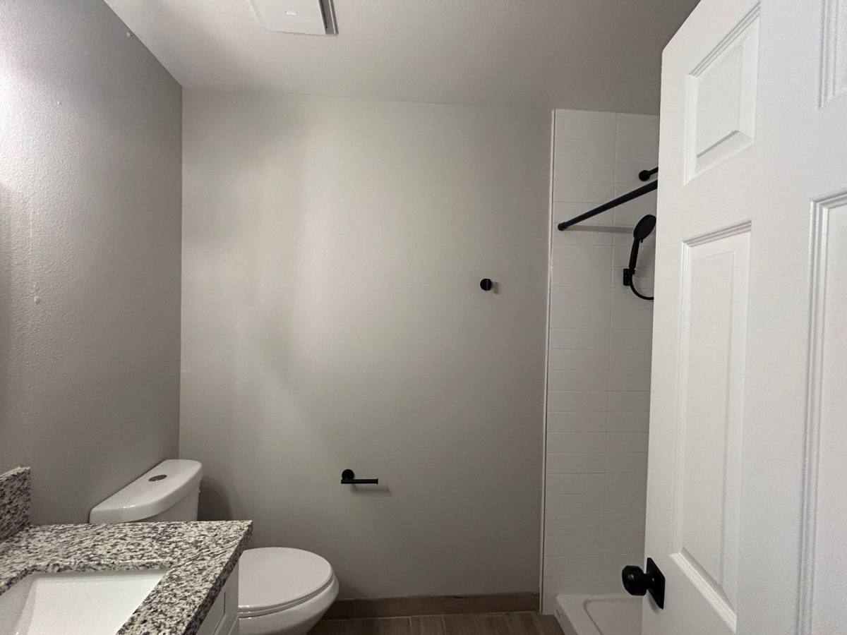 Apartment for rent at 900 Lavida Lane, Porterville, CA 93257