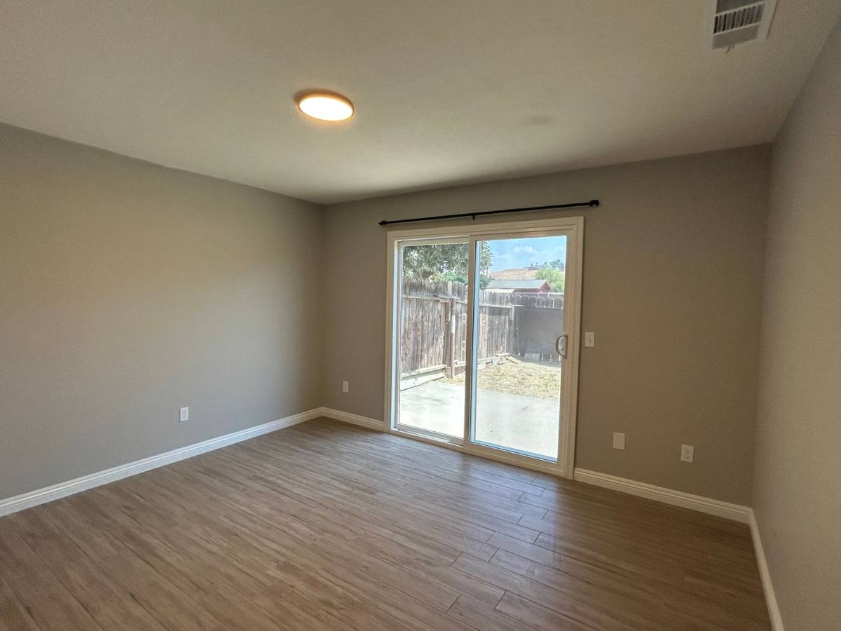 Apartment for rent at 900 Lavida Lane, Porterville, CA 93257