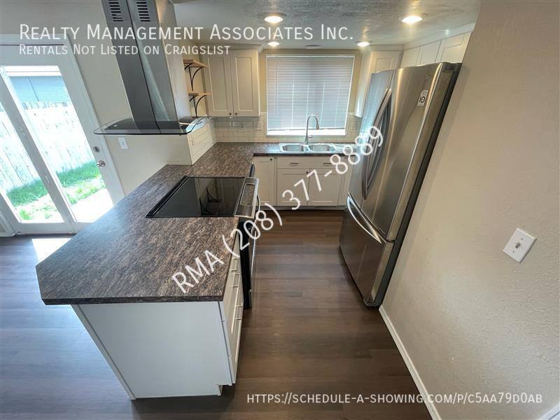 House for rent at 1339 W Sandalwood Dr, Meridian, ID 83646