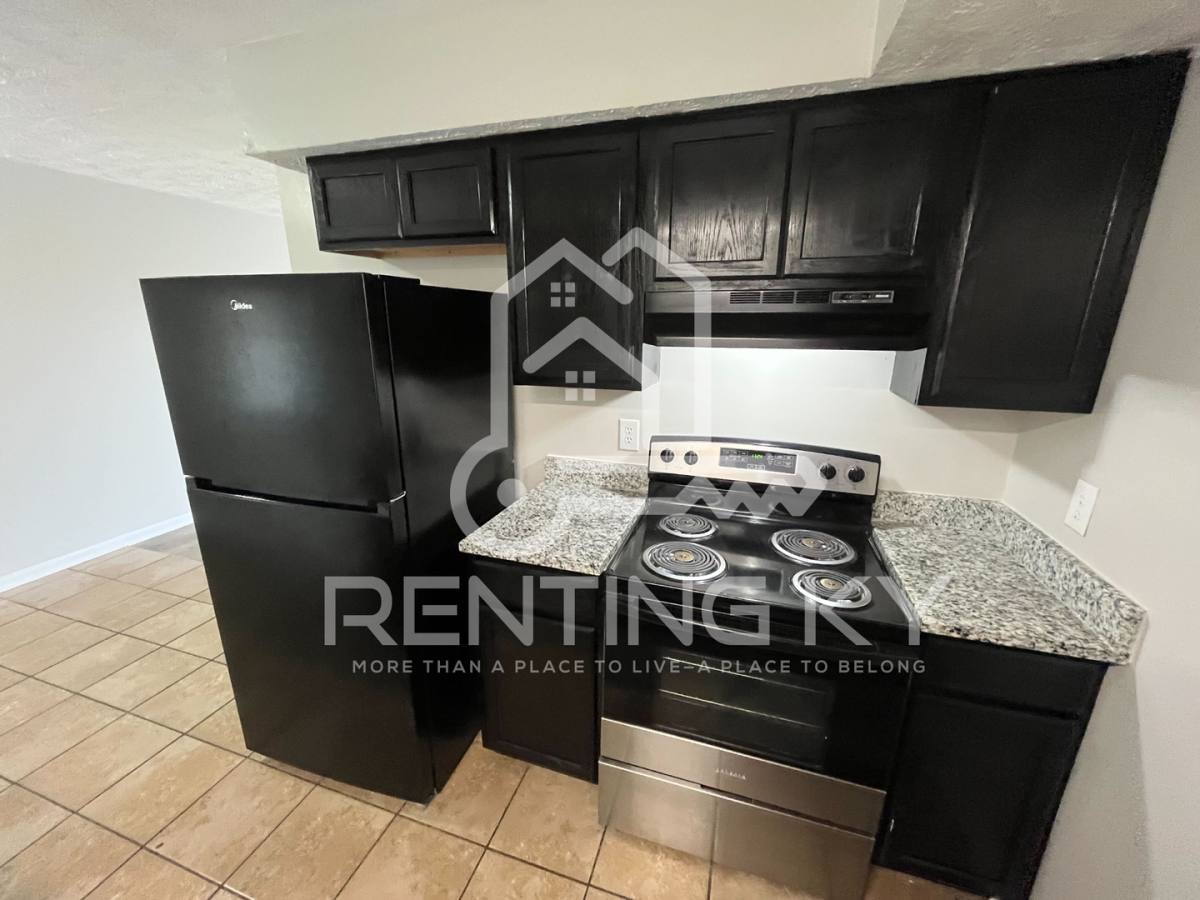 Townhouse for rent at 1639 Foxhaven Dr, Richmond, KY 40475