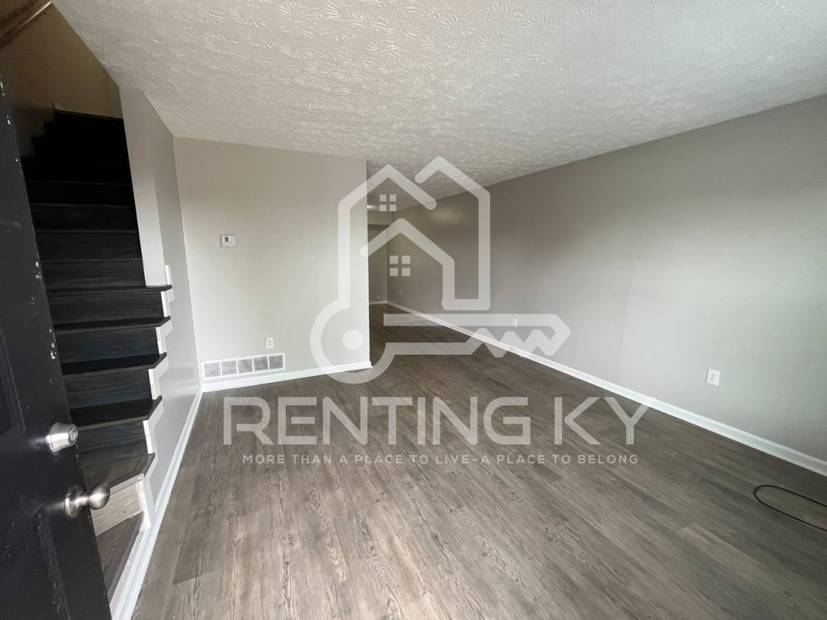 Townhouse for rent at 1639 Foxhaven Dr, Richmond, KY 40475