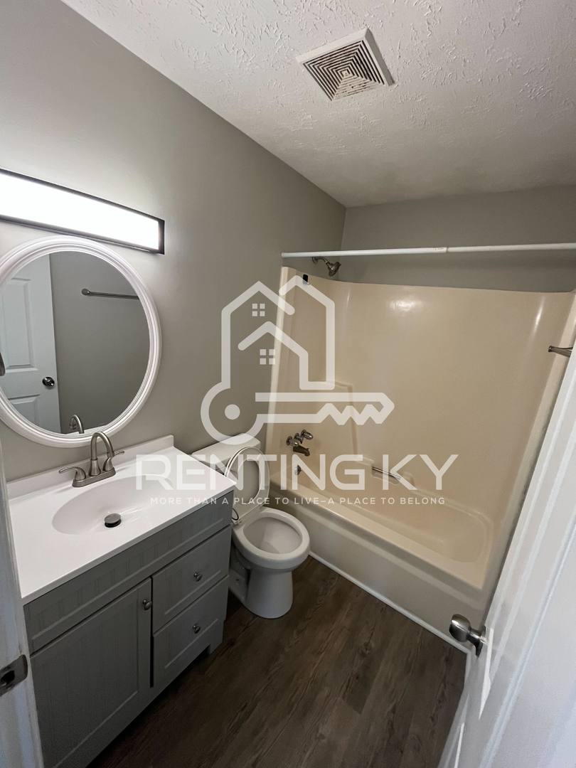 Townhouse for rent at 1639 Foxhaven Dr, Richmond, KY 40475