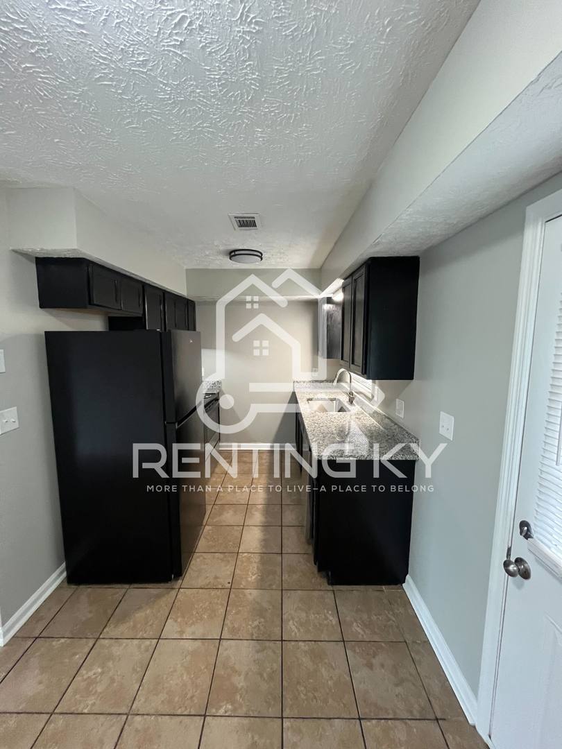 Townhouse for rent at 1639 Foxhaven Dr, Richmond, KY 40475
