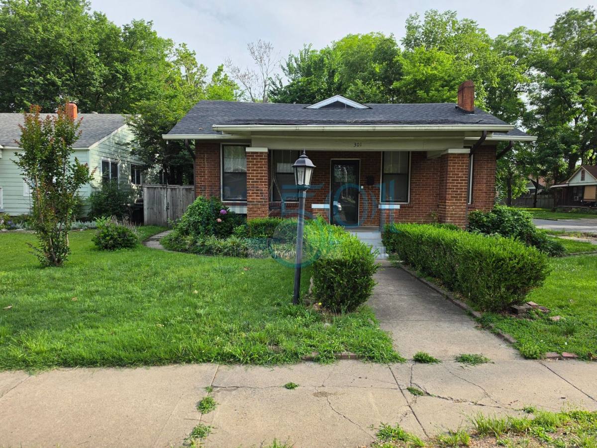 House for rent at 301 W 5th St, North Little Rock, AR 72114