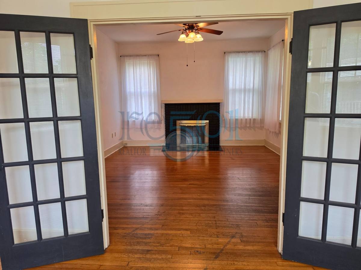 House for rent at 301 W 5th St, North Little Rock, AR 72114