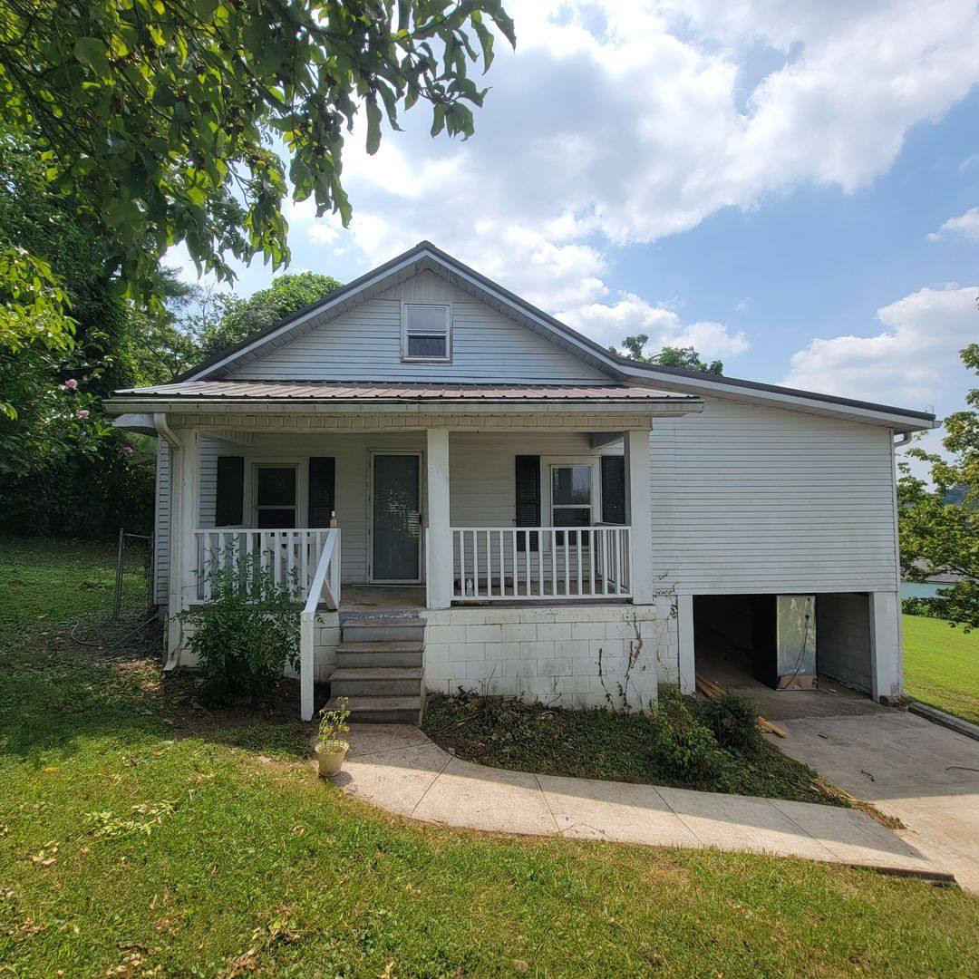 House for rent at 615 Evans St, Livingston, TN 38570
