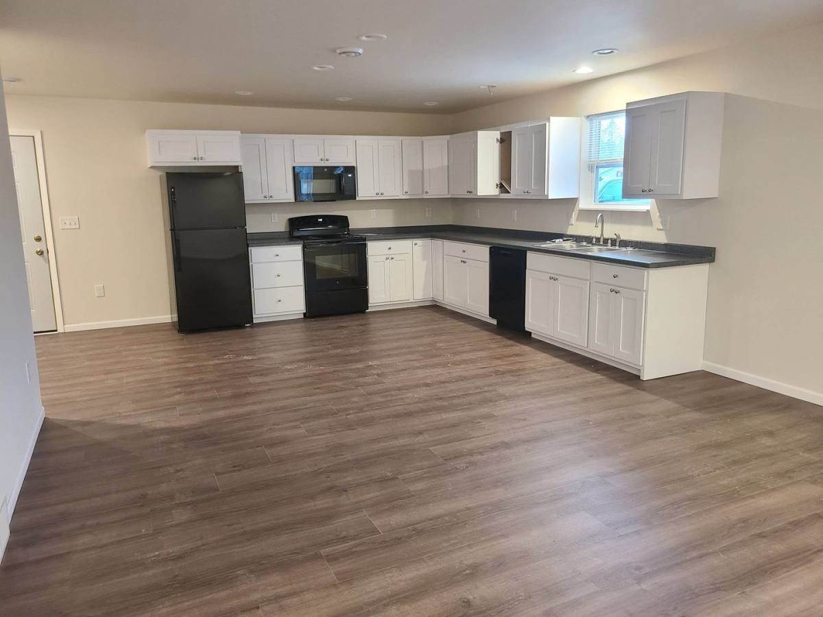 Townhouse for rent at 4923 Well Rd, Vesper, WI 54489