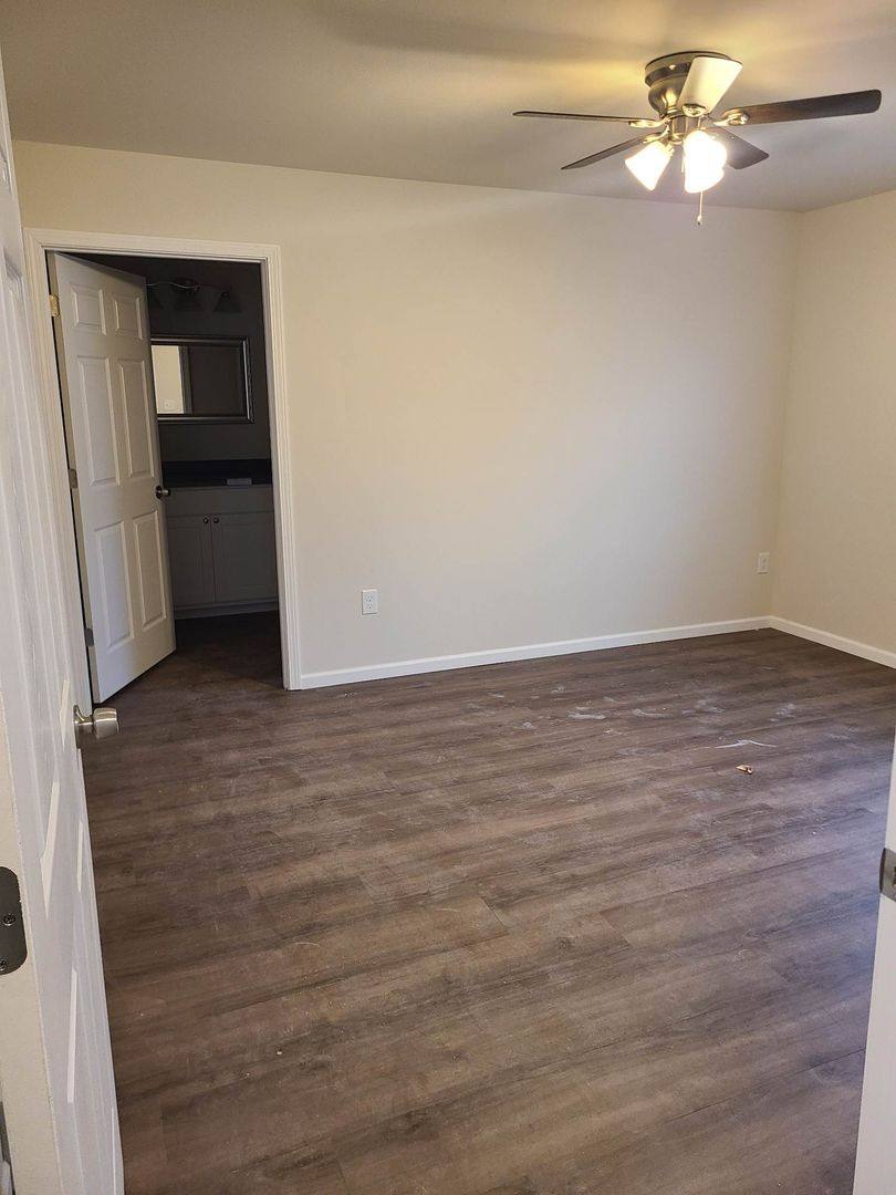 Townhouse for rent at 4923 Well Rd, Vesper, WI 54489