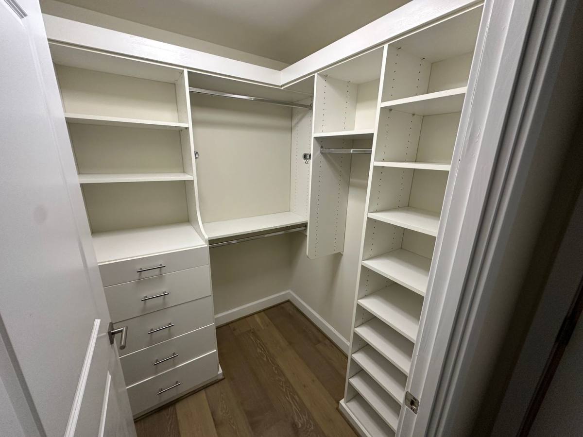 Condo for rent at 7171 Woodmont Ave, Bethesda, MD 20814