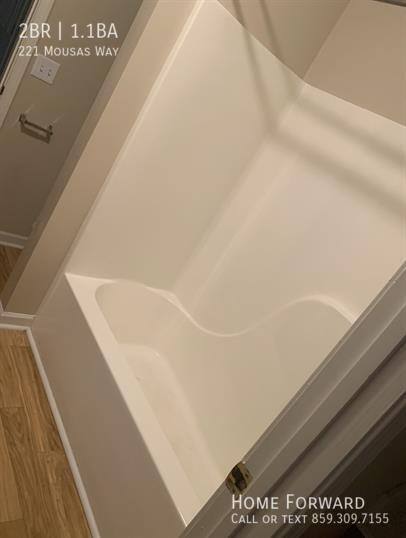 Townhouse for rent at 221 Mousas Way, Lexington, KY 40509