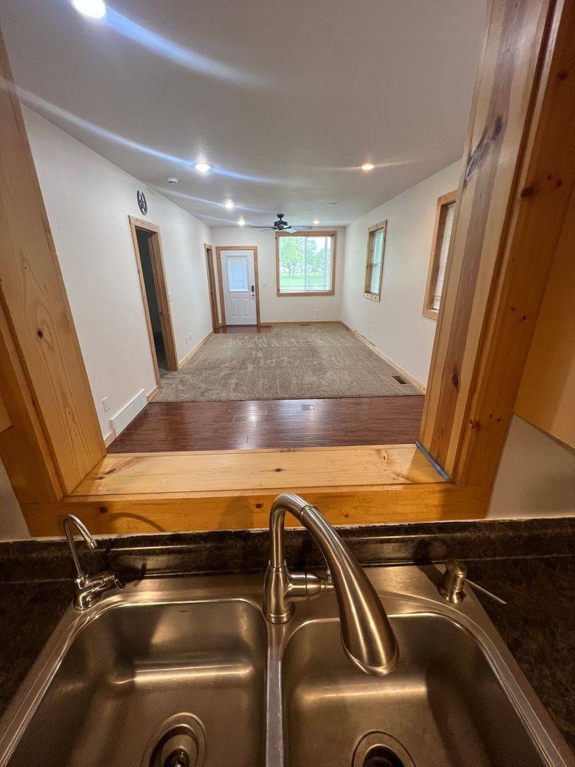 House for rent at 1005 N State St, Aberdeen, SD 57401