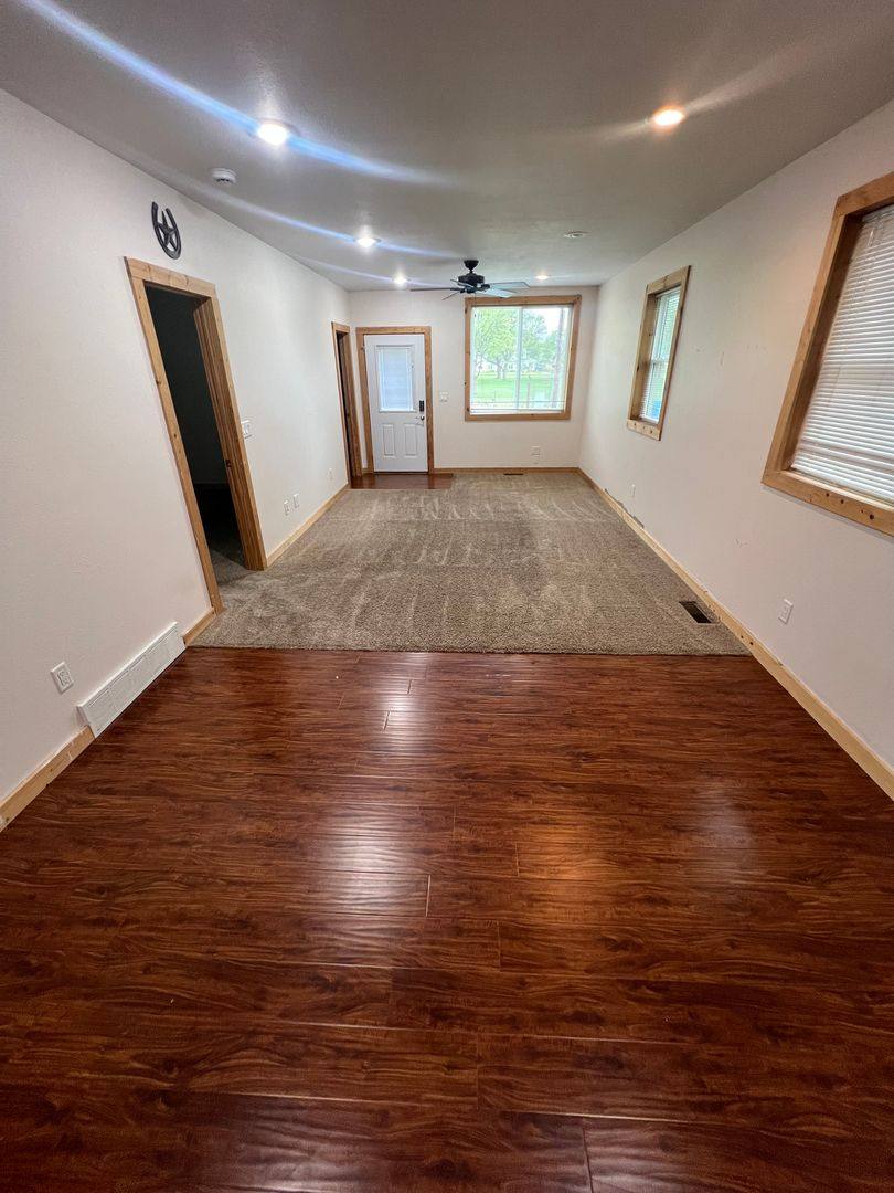 House for rent at 1005 N State St, Aberdeen, SD 57401
