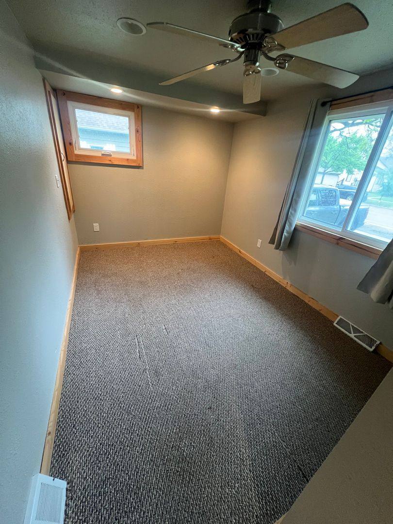 House for rent at 1005 N State St, Aberdeen, SD 57401