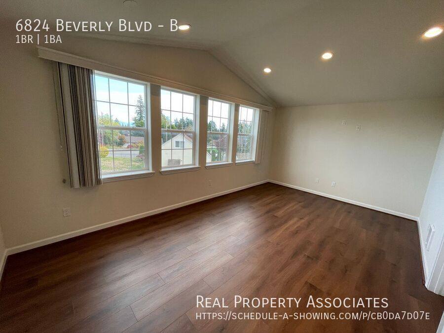 Apartment for rent at 6824 Beverly Blvd #B, Everett, WA 98203