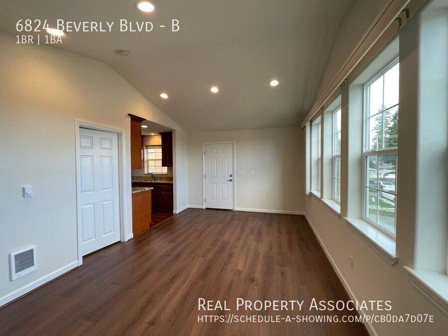 Apartment for rent at 6824 Beverly Blvd #B, Everett, WA 98203