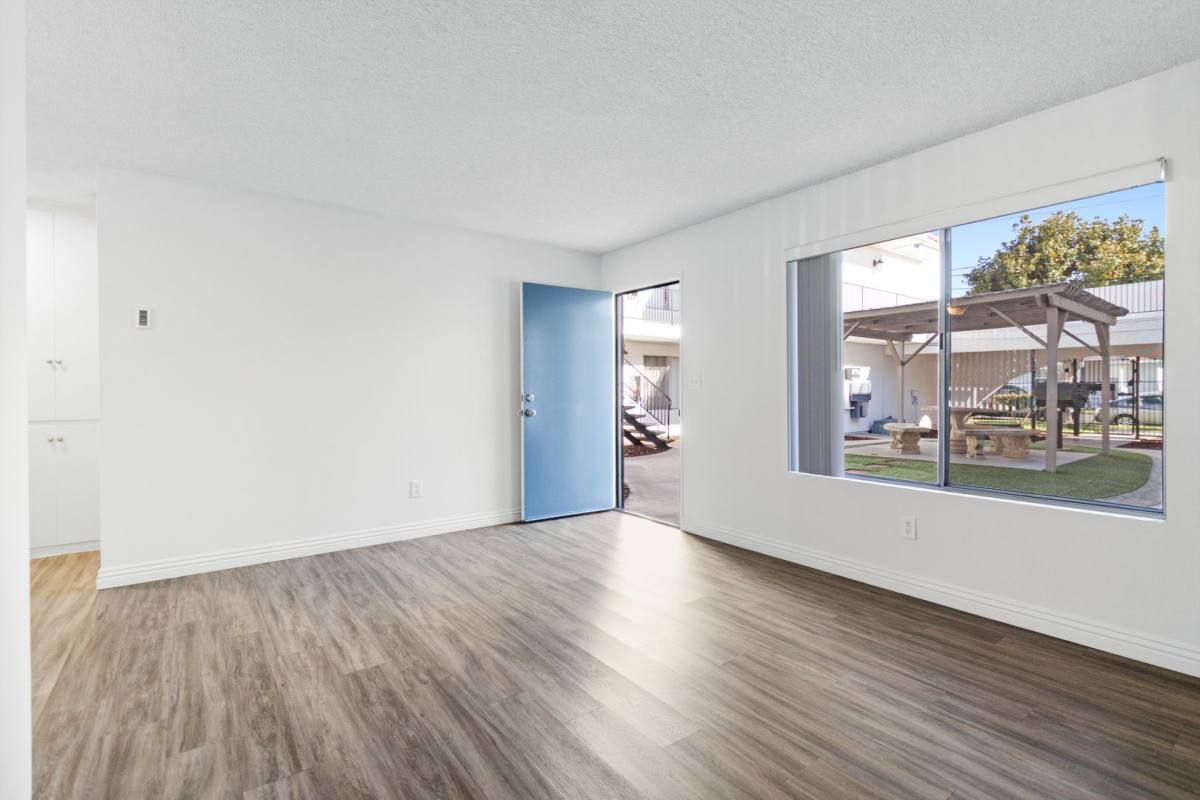 Apartment for rent at 274 Twin Oaks Ave, Chula Vista, CA 91910