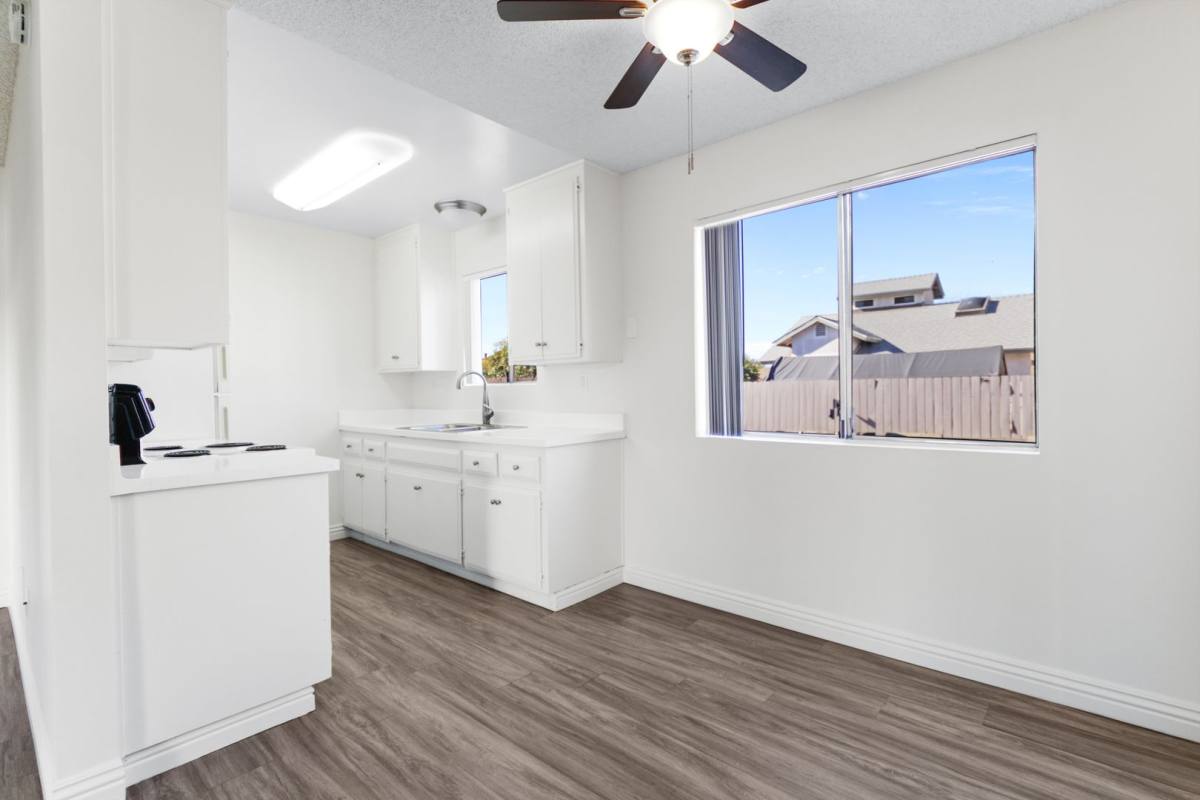 Apartment for rent at 274 Twin Oaks Ave, Chula Vista, CA 91910