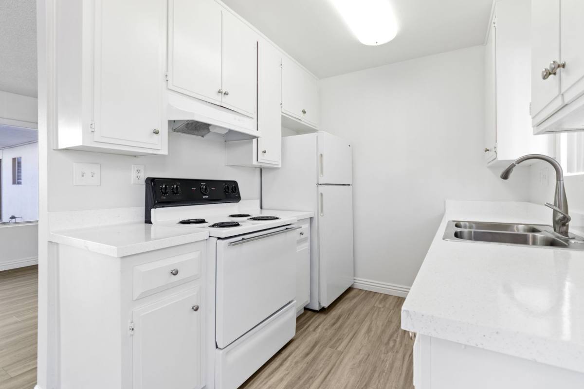 Apartment for rent at 274 Twin Oaks Ave, Chula Vista, CA 91910