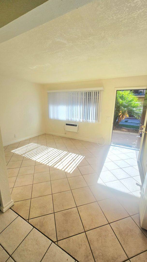 Apartment for rent at 4613 Canoga St, Montclair, CA 91763