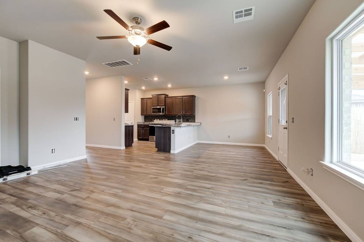 House for rent at 1609 Maroon Dr, El Reno, OK 73036
