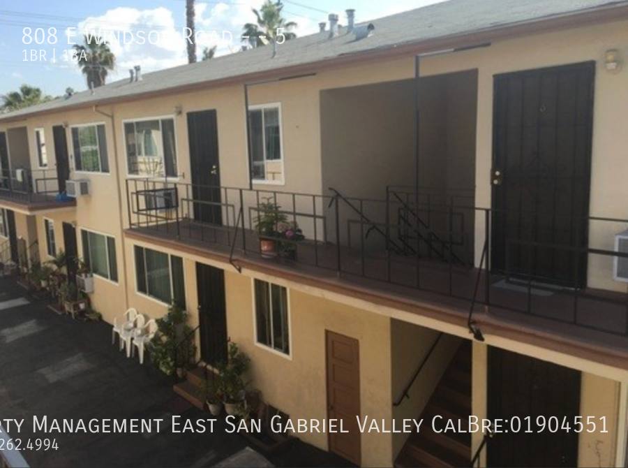 Apartment for rent at 808 E Windsor Rd #5, Glendale, CA 91205