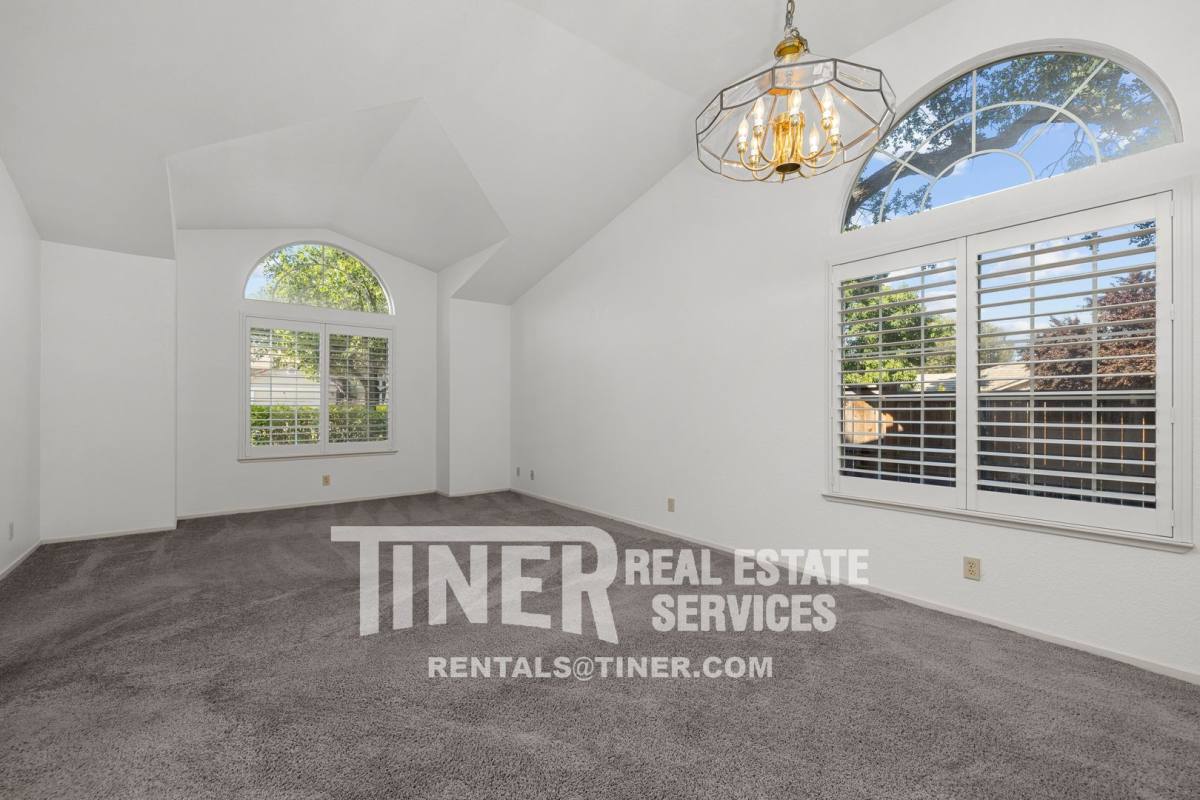 House for rent at 180 Briggs Ranch Dr, Folsom, CA 95630