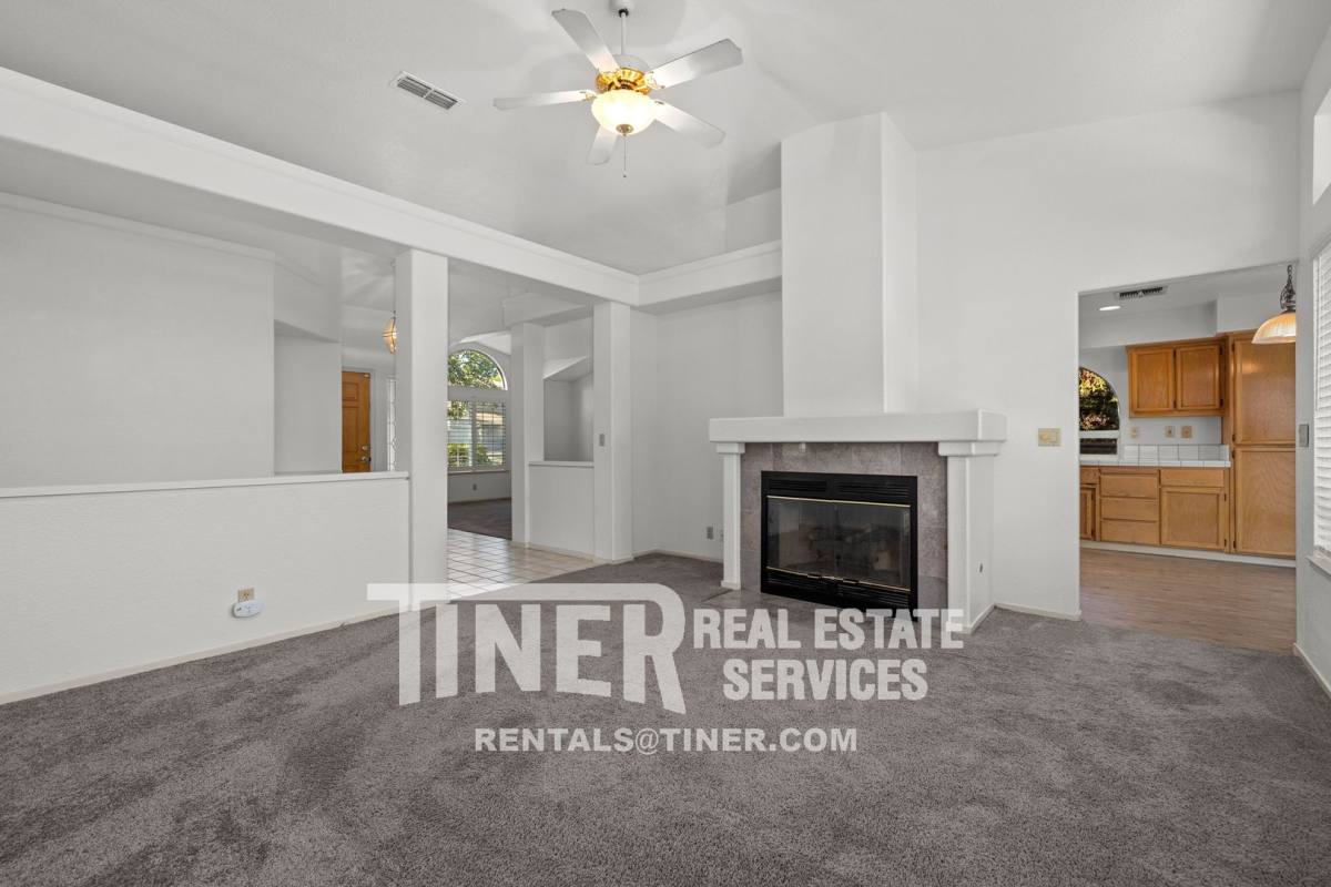 House for rent at 180 Briggs Ranch Dr, Folsom, CA 95630