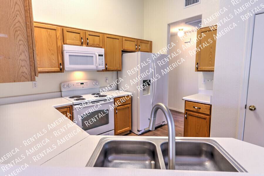 House for rent at 10984 N Double Eagle Court, Tucson, AZ 85737