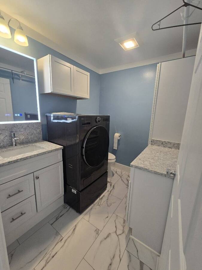 House for rent at 37 W McKinley Ave, Zeeland, MI 49464