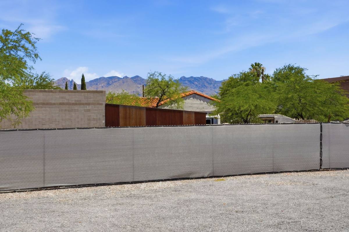 2535 N Dodge Blvd #3, Tucson, AZ 85716 - Apartment for Rent - Image 4