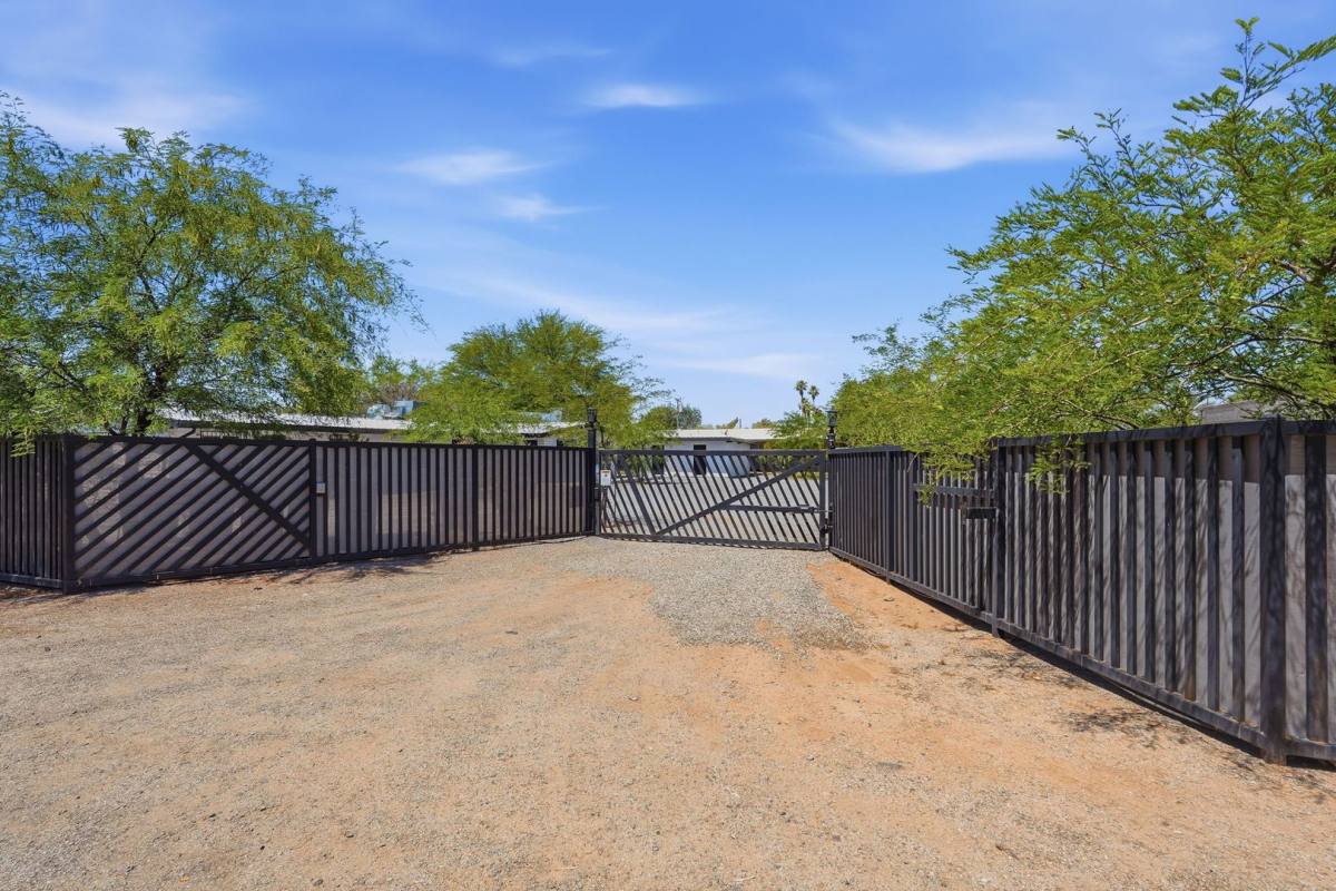 Apartment for rent at 2535 N Dodge Blvd, Tucson, AZ 85716