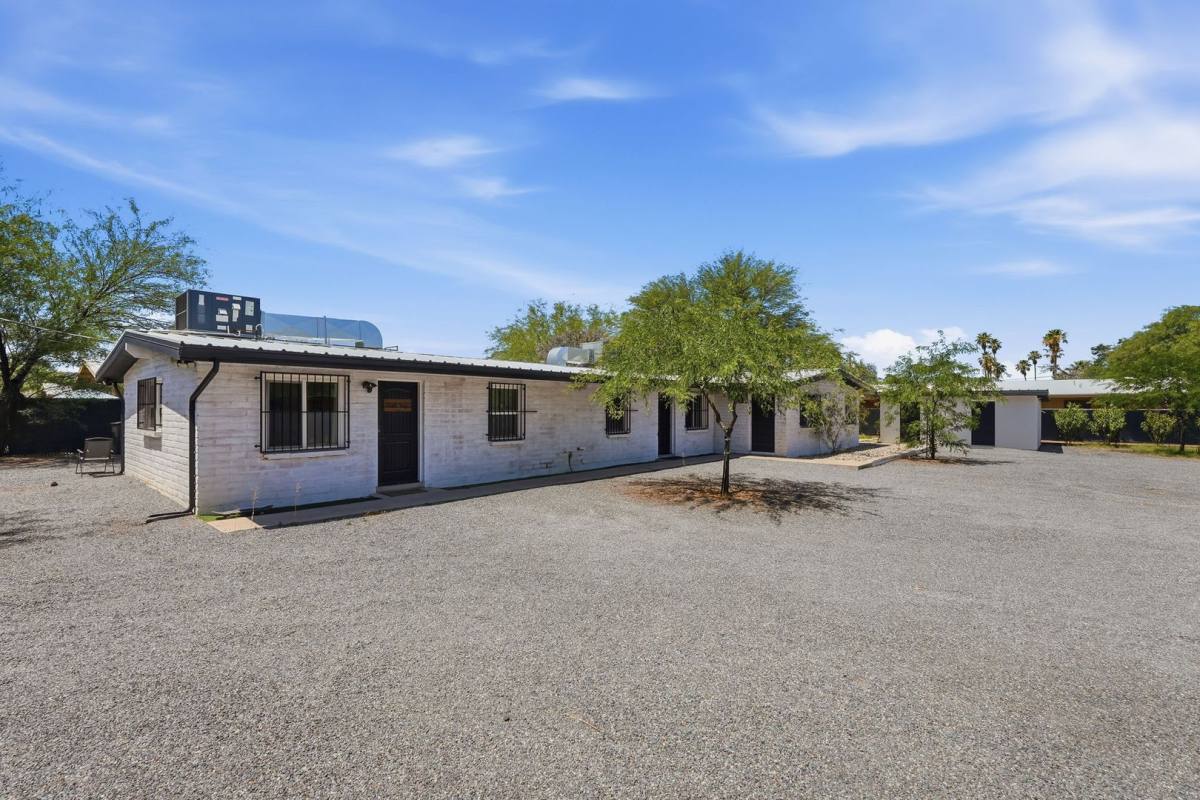 Apartment for rent at 2535 N Dodge Blvd, Tucson, AZ 85716