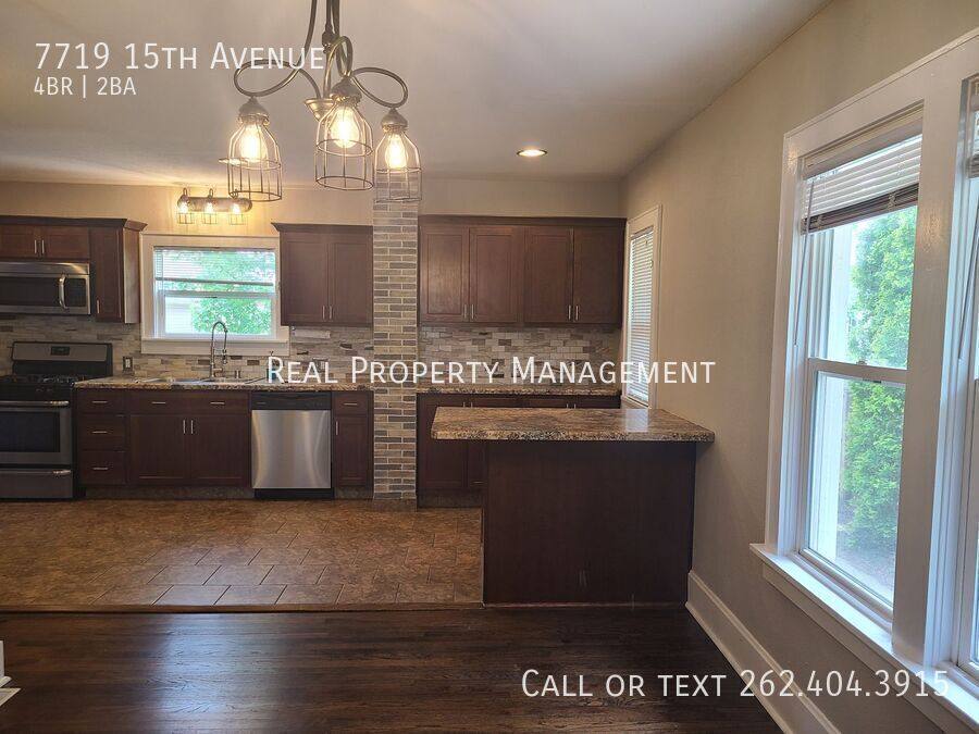 House for rent at 7719 15th Ave, Kenosha, WI 53143