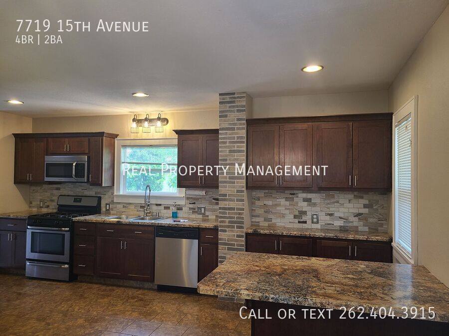 House for rent at 7719 15th Ave, Kenosha, WI 53143