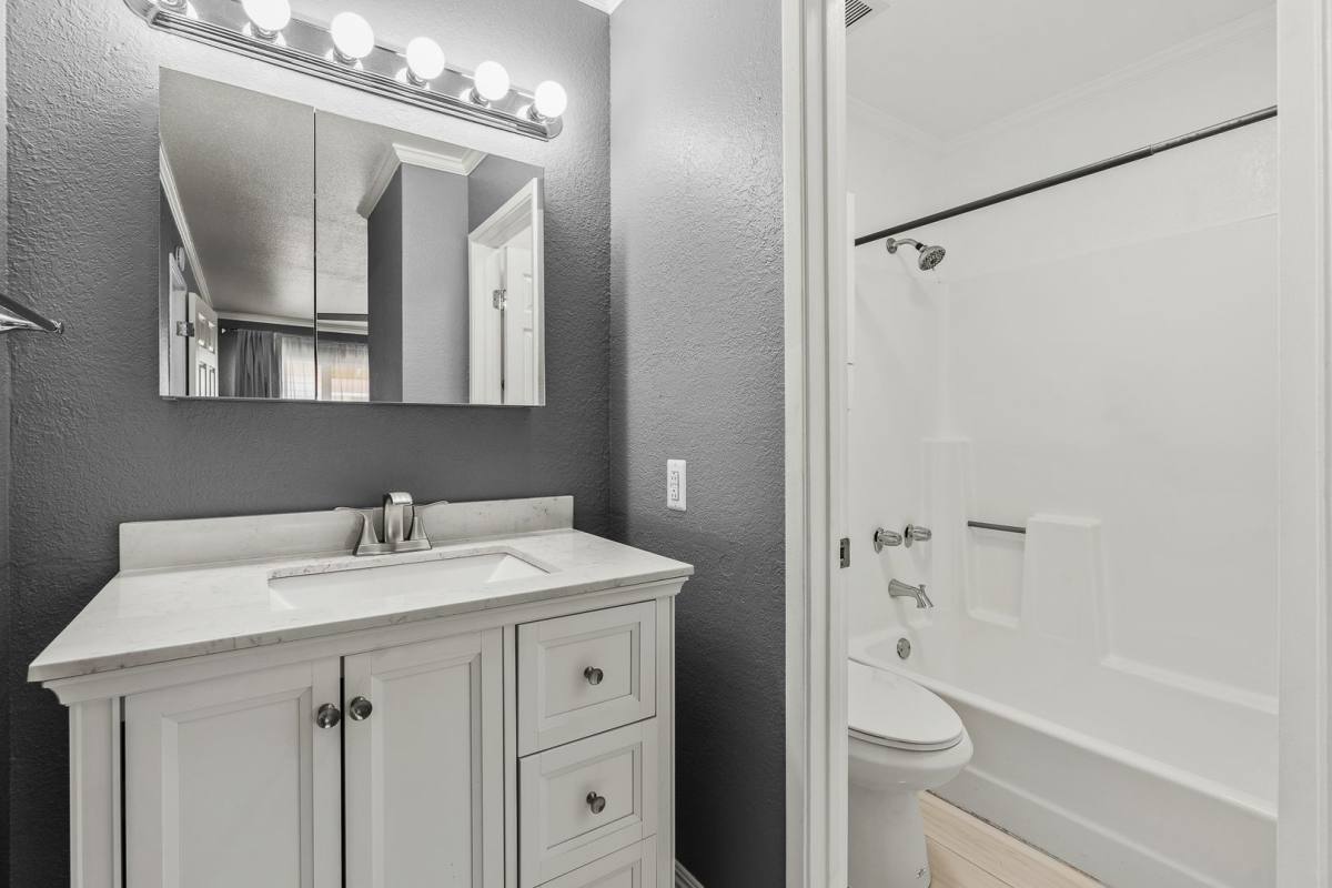 Townhouse for rent at 94-1068 Kaukahi Place, Waipahu, HI 96797