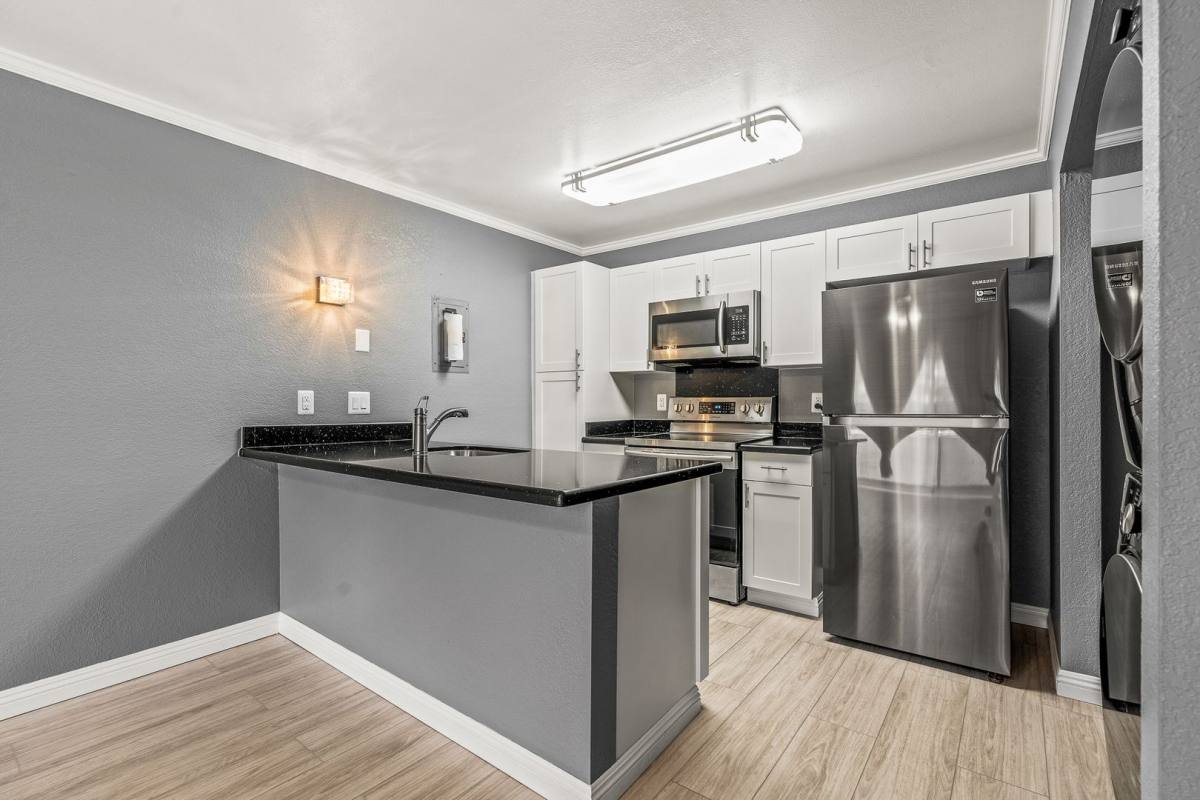 Townhouse for rent at 94-1068 Kaukahi Place, Waipahu, HI 96797
