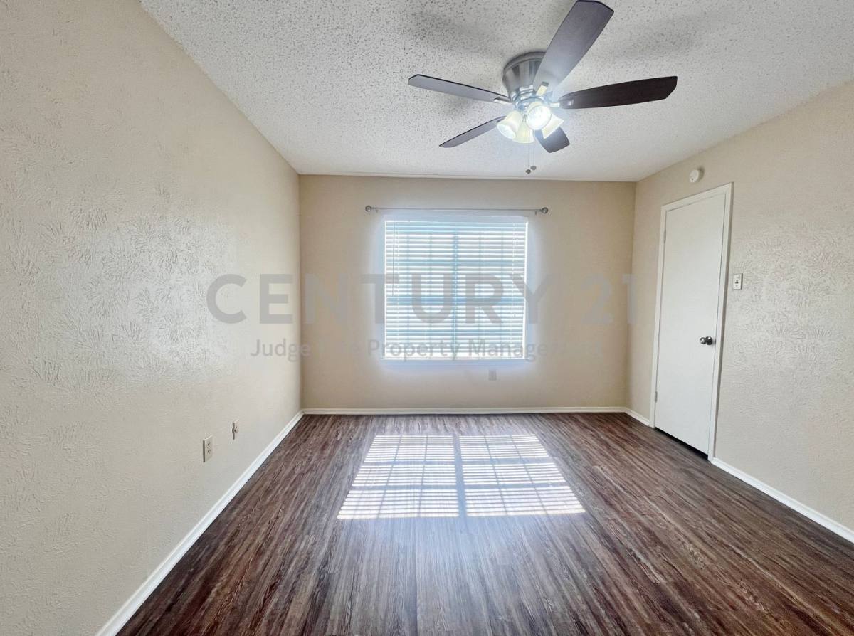 Condo for rent at 5626 Preston Oaks, Dallas, TX 75254
