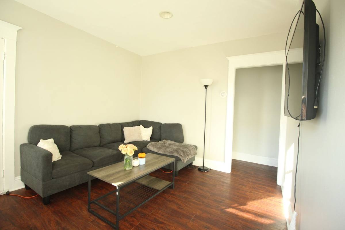 Apartment for rent at 713 Spring Garden St, Easton, PA 18042