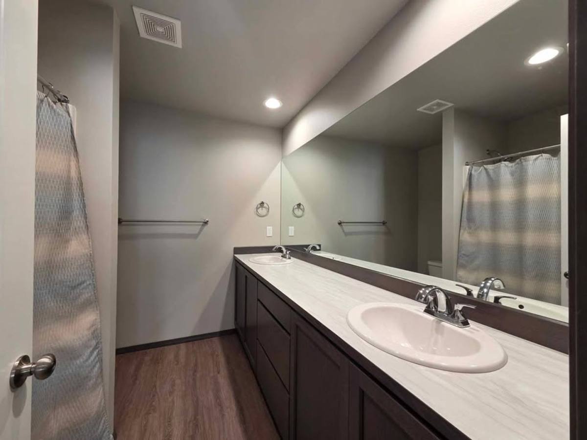 House for rent at 2391 SE Sage Brooke Rd, East Wenatchee, WA 98802