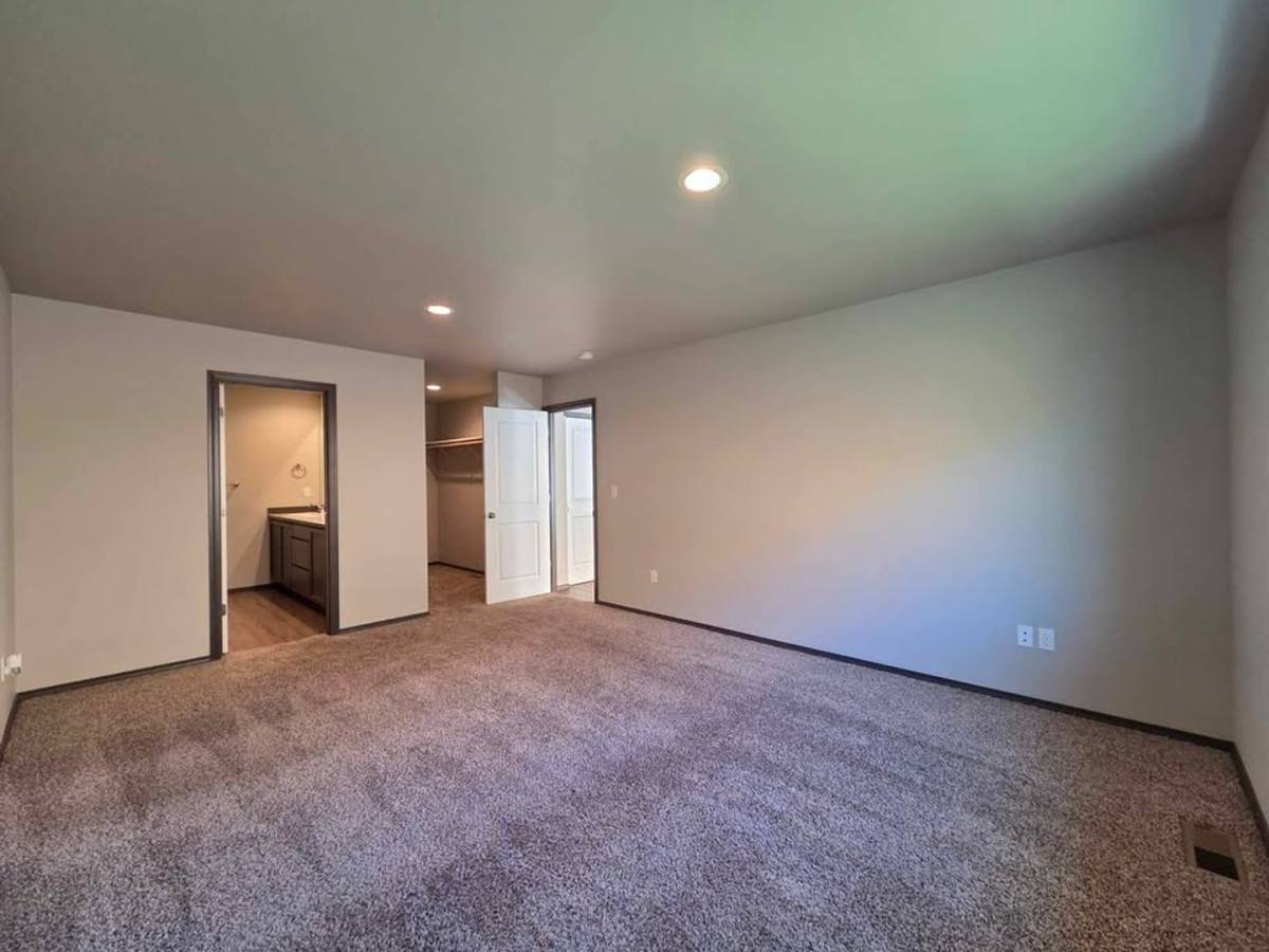 House for rent at 2391 SE Sage Brooke Rd, East Wenatchee, WA 98802