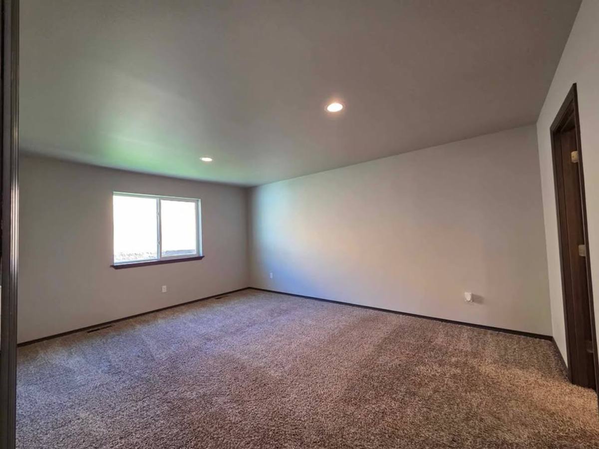 House for rent at 2391 SE Sage Brooke Rd, East Wenatchee, WA 98802
